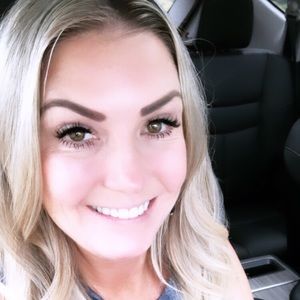 Meet your Posher, Julie